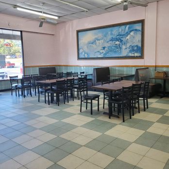 Lucky Dragon - Seating - Chinese Near Me - Columbus, Georgia Lucky Dragon - Seating - Chinese Near Me - Columbus, Georgia