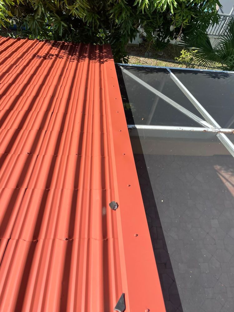 Slide of Hernandez Roofing