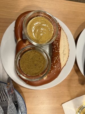 Aki's BreadHaus & WunderBar by null