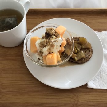 Cocoon Recovery Home - Oatmeal pancakes with a side of fruit and arnica tea. - Rehabilitation Center Near Me - Tijuana, BCN