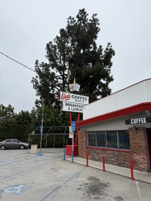 Lisa's Coffee Shop by null