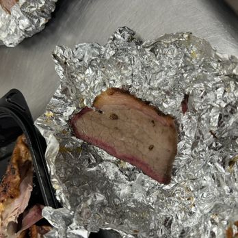 Hazy Barbecue - Brisket has a nice smoke ring but is incredibly tough and dry. - Salad Near Me - Danville, California