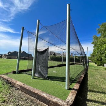 Southern Turf - batting cage with a net and posts - Artificial Turf Near Me Southern Turf - batting cage with a net and posts - Artificial Turf Near Me