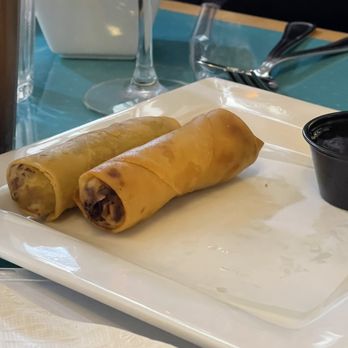 Manee Thai Cuisine IN - Vegetarian Spring Roll - Thai Near Me - Indianapolis, Indiana Manee Thai Cuisine IN - Vegetarian Spring Roll - Thai Near Me - Indianapolis, Indiana