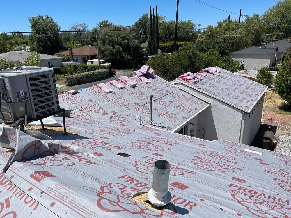 Slide of LG Builders