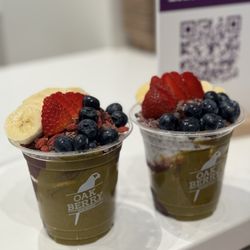 Oakberry Açai & Smoothies - açai bowl with Pistachio Butter