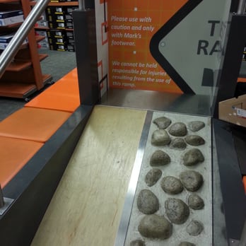 Mark's - Ramp to teat out your shoes - Men's Clothing Near Me - Richmond Hill, Ontario