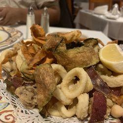 Basilio Inn - Calamari Fritti
