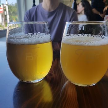 Fairweather Brewing Company - No official "flights", you just pick n choose what 6oz pours you want! - Breweries Near Me - Hamilton, Ontario Fairweather Brewing Company - No official "flights", you just pick n choose what 6oz pours you want! - Breweries Near Me - Hamilton, Ontario