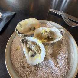 Grilled oysters