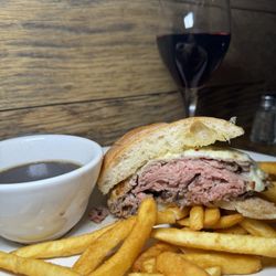 Rella's an Italian Tavern - French dip