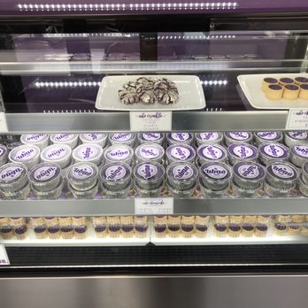 UBAE - Display Case - Desserts Near Me - Honolulu, Hawaii UBAE - Display Case - Desserts Near Me - Honolulu, Hawaii