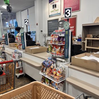 HomeGoods - Home Decor Near Me - Clark, New Jersey