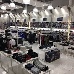 Shoe Palace