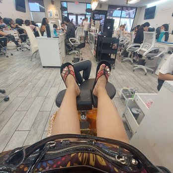 VIP Premier Nails & Spa - As busy as it was, they put me in a massage chair while I waited. Very nice massage! - Nail Salons Near Me - Bakersfield, California VIP Premier Nails & Spa - As busy as it was, they put me in a massage chair while I waited. Very nice massage! - Nail Salons Near Me - Bakersfield, California