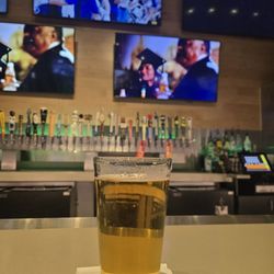 Buffalo Wild Wings - Miller lite