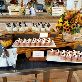 Ikena - Desserts at Thanksgiving buffet - Buffets Near Me - Wailea-Makena, Hawaii Ikena - Desserts at Thanksgiving buffet - Buffets Near Me - Wailea-Makena, Hawaii