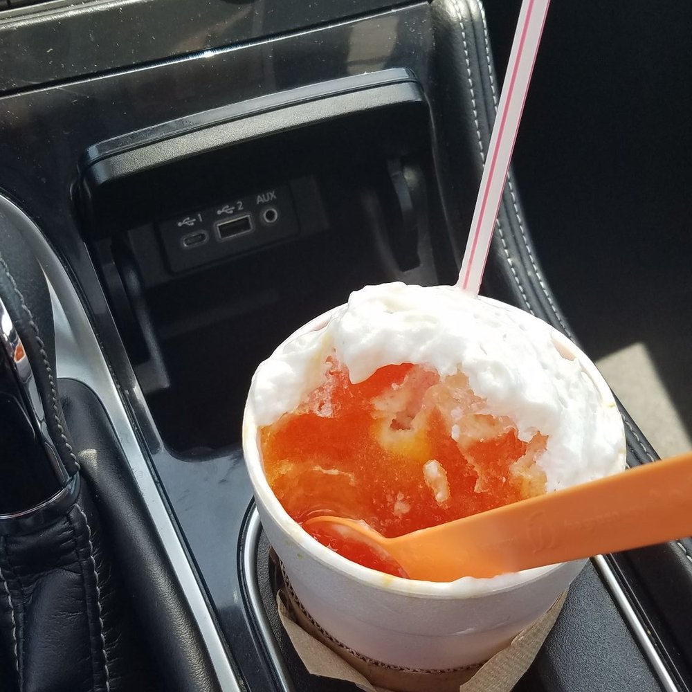 Orange Dreamsicle (orange sauce, vanilla sauce, oat cream, whipped cream)