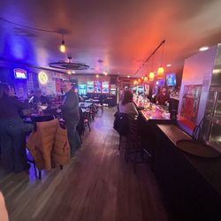 Lucky Devils - Bar space