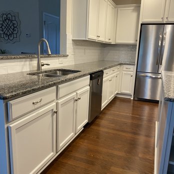 LevelUp Painting - Cabinets Refinishing - Painters Near Me LevelUp Painting - Cabinets Refinishing - Painters Near Me