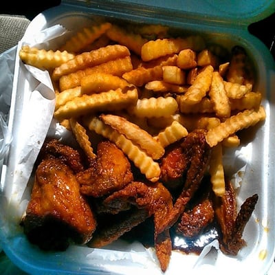 Wings & Seafood by null