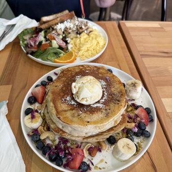 Cafe Juliet - Cafes Near Me - Staten Island, New York