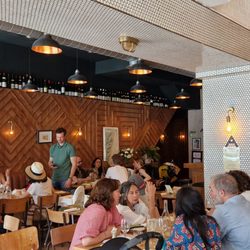 Authentique Epicerie & Bar