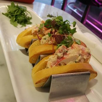 Deville Dinerbar - $23 Mini Lobster Roll... super super small appetizer, each bite costs $2.5 so eat it wisely. Plus it has Lobster shell fragments in it ... - Diners Near Me - Montreal, Quebec