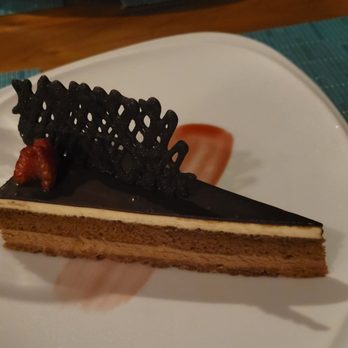 Bali Oceanfront - Seafood Near Me - Honolulu, Hawaii