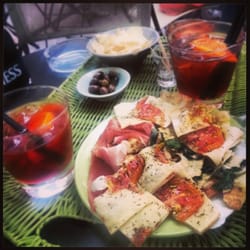 Al Solito posto - Il vassoio dell'aperitivo al solito posto