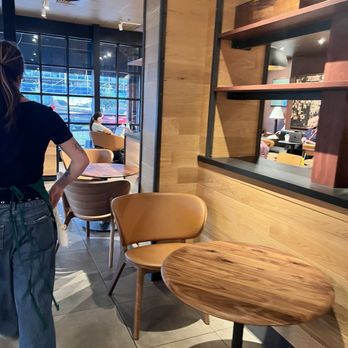 Starbucks - Coffee & Tea Near Me - Minneapolis, Minnesota Starbucks - Coffee & Tea Near Me - Minneapolis, Minnesota