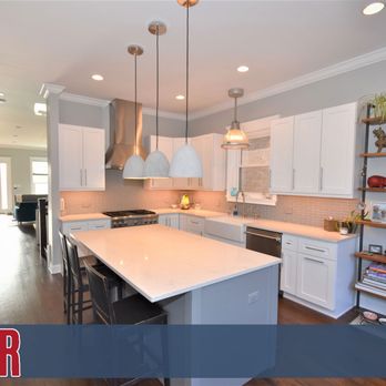 Planet Cabinets - Kitchen Remodel in W. Dickens Ave. Chicago, IL - General Contractors Near Me - Chicago, Illinois