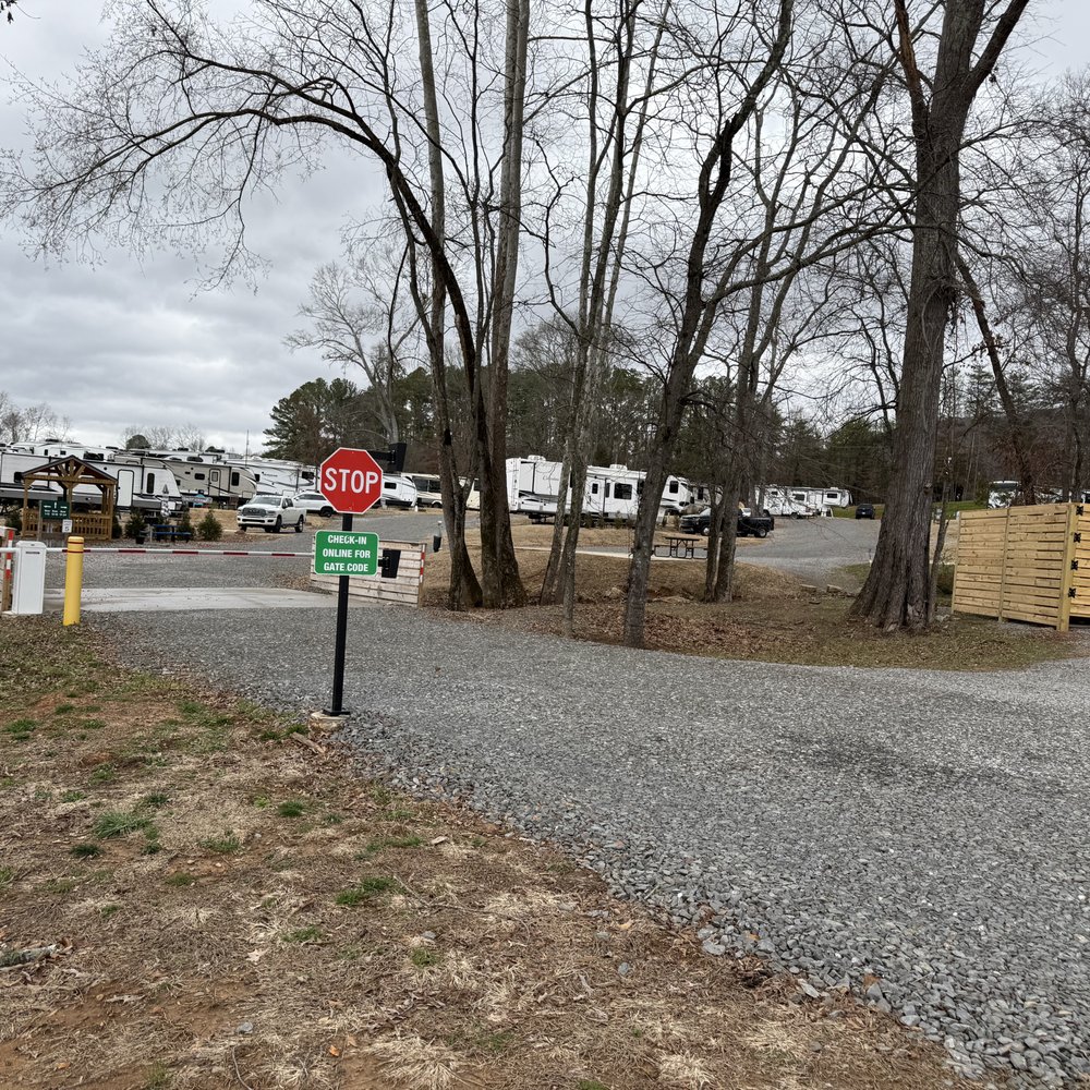 Whitewater RV Park - Gated - RV Parks Near Me - Benton, Tennessee Whitewater RV Park - Gated - RV Parks Near Me - Benton, Tennessee