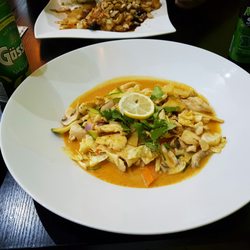 Asian Cuisine Bowl - Red Thai chicken curry