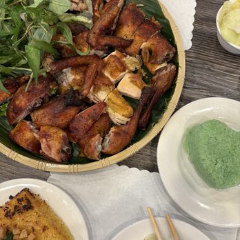 A Nu Quan - G Nng Lu (Whole) - Clay Jar Grilled Chicken (Whole), com chay and xoi la dau - Vietnamese Near Me - Garden Grove, California A Nu Quan - G Nng Lu (Whole) - Clay Jar Grilled Chicken (Whole), com chay and xoi la dau - Vietnamese Near Me - Garden Grove, California