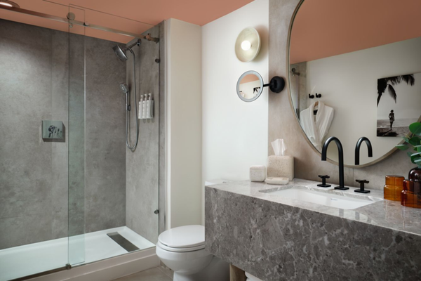 Sandbourne Santa Monica, Autograph Collection by null