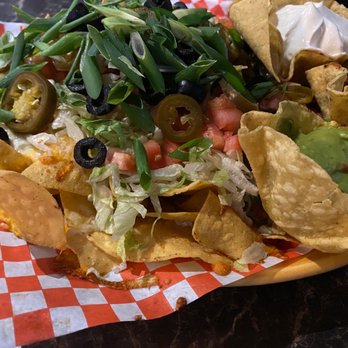 Portly Piper - Nachos Grande - Pubs Near Me - Ajax, Ontario
