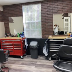 WC Barbers Den - Come get a relaxing cut by Tia or jorgie