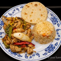 Pupusa Time - Chicken Fajitas with Salvadorian style ice and two Tortillas