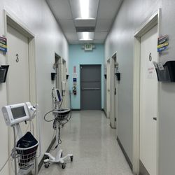 Via Care - 607 Health Center - Hallway