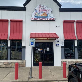 Slice of Venice Pizzeria - Outside - Italian Near Me - Spring, Texas Slice of Venice Pizzeria - Outside - Italian Near Me - Spring, Texas
