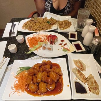 Tayzan - Sushi Bars Near Me - San Juan, Puerto Rico