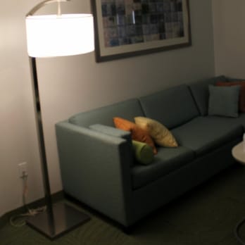 SpringHill Suites Detroit Metro Airport Romulus - couch area - Hotels Near Me - Romulus, Michigan SpringHill Suites Detroit Metro Airport Romulus - couch area - Hotels Near Me - Romulus, Michigan