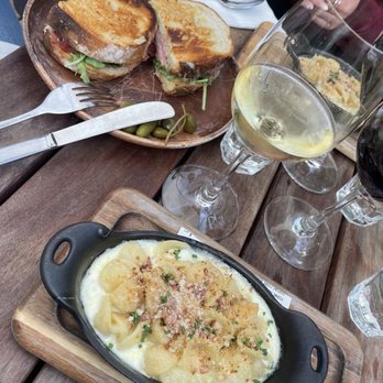 Bottlehouse - Mac and cheese - Wine Bars Near Me - Seattle, Washington Bottlehouse - Mac and cheese - Wine Bars Near Me - Seattle, Washington