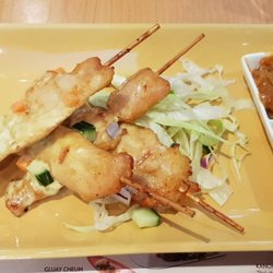 Paste Thai - Succulent chicken satay for starters