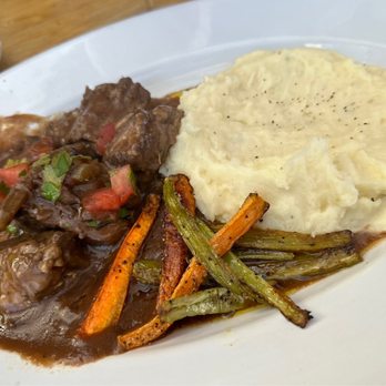 Jolo Winery & Vineyards - Braised beef - Wineries Near Me - Pilot Mountain, North Carolina