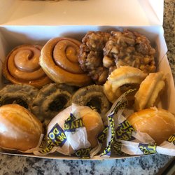 Daylight Donut - Variety of fresh donuts and fritters.