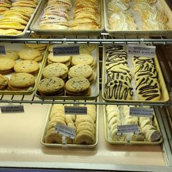 Dudt H D Bakery - More Cookies