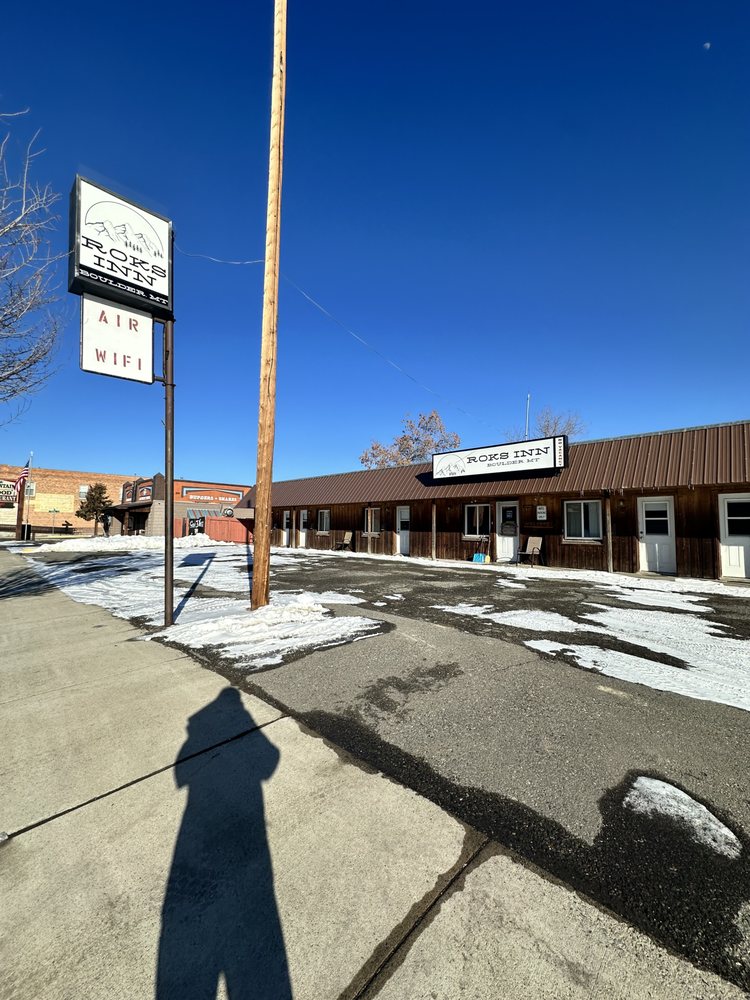 ROKS INN Updated July 2024 114 N Main St, Boulder, Montana Hotels