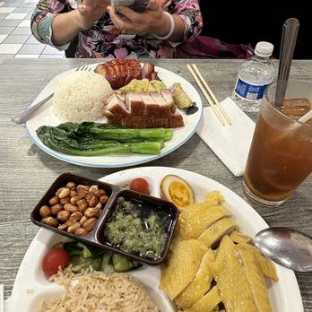 Laka  - Hainan chicken rice and 3 Item rice plate - Chinese Near Me - Millbrae, California